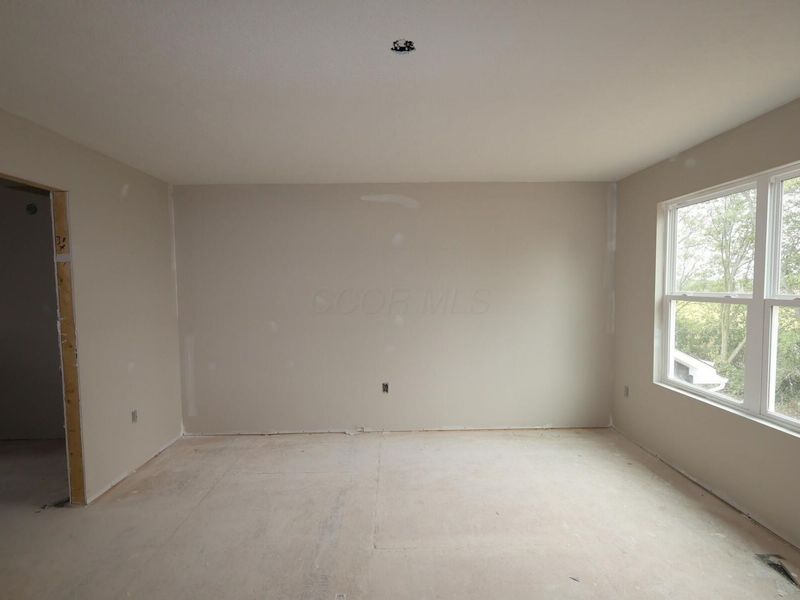 27 Englewood Road, Commercial Point, OH 43116 Photo 3