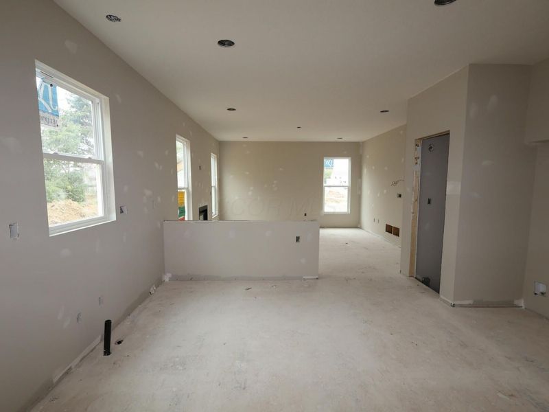 27 Englewood Road, Commercial Point, OH 43116 Photo 5