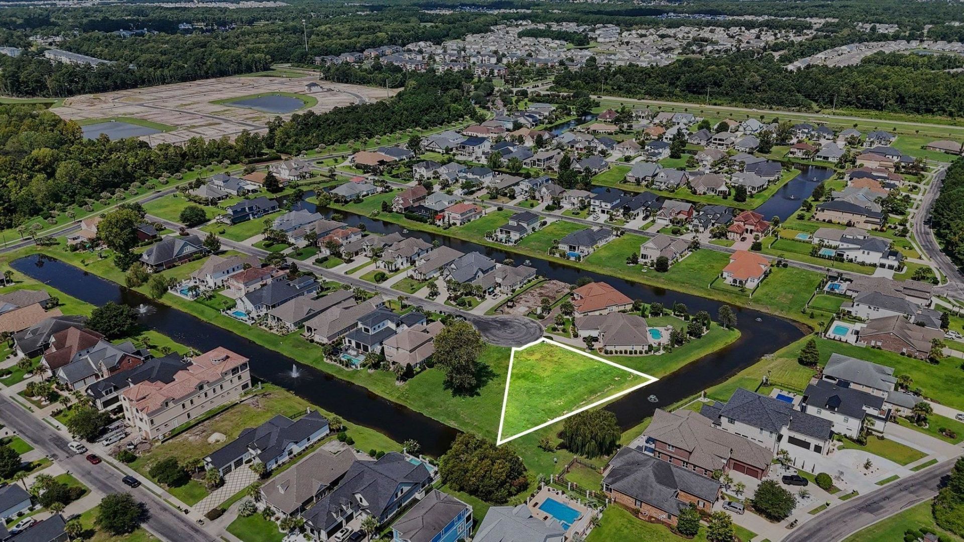1126 Bluffton Ct. Photo 5