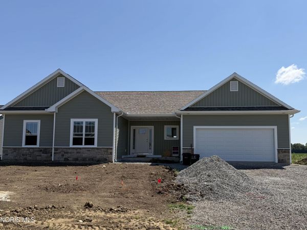 9237 Hiegel Drive , Findlay, OH 45840
