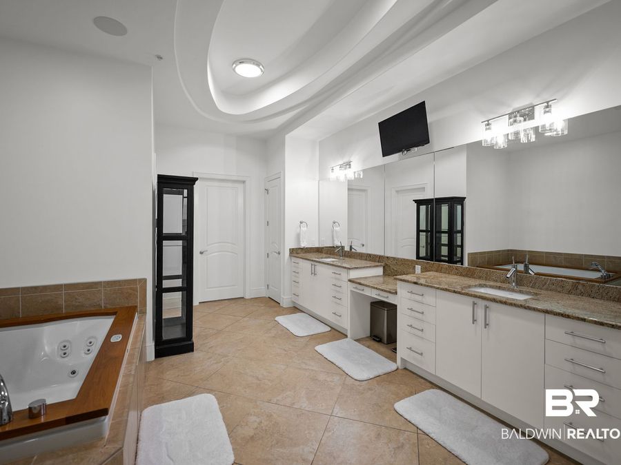 Property Image 60