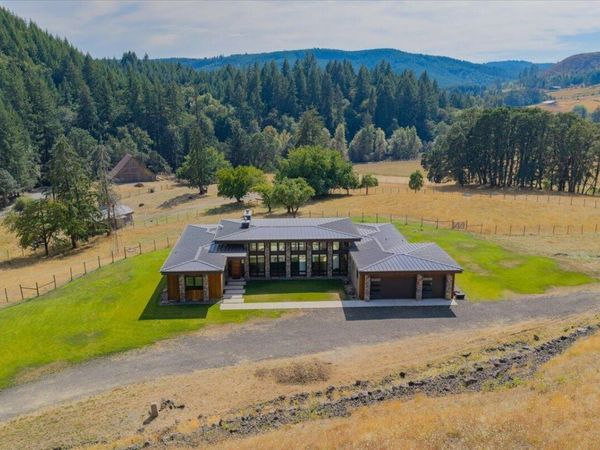 13700 SW East Creek Road, Willamina, OR 97396