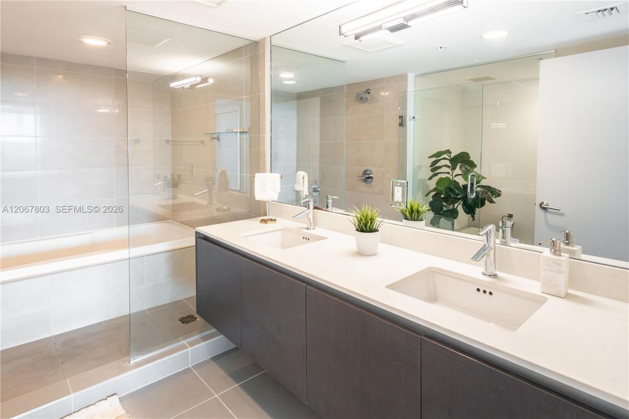 6620 Indian Creek Dr, Unit 509, Miami Beach, FL 33141 Photo