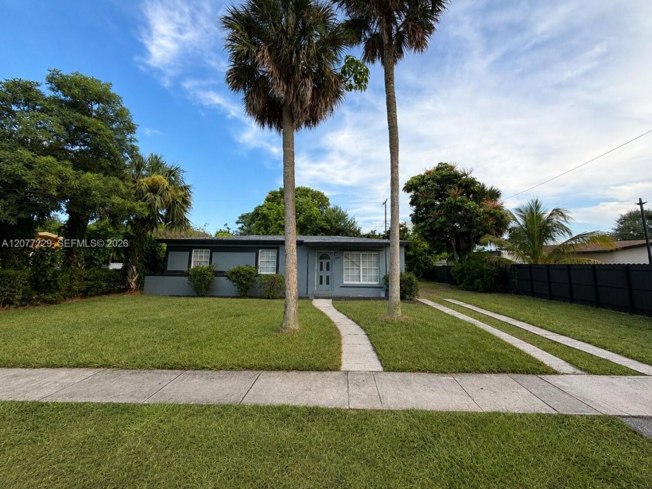 3380 NW 8th St, Lauderhill, FL 33311 Photo