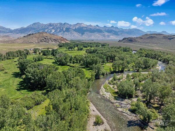 6139 W Trail Creek Road, Mackay, ID 83251