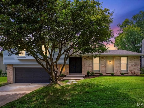 3034 Willow Wood Drive, St Charles, MO 63303