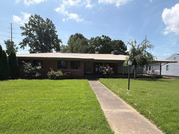 1222 E Second Street, Mount Vernon, IN 47620