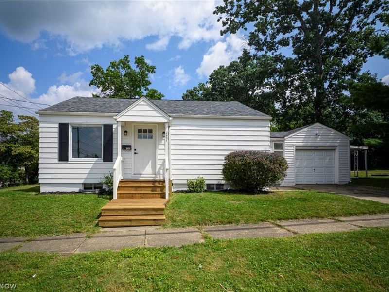 2651 21st Street, Cuyahoga Falls, OH 44223 Photo 2
