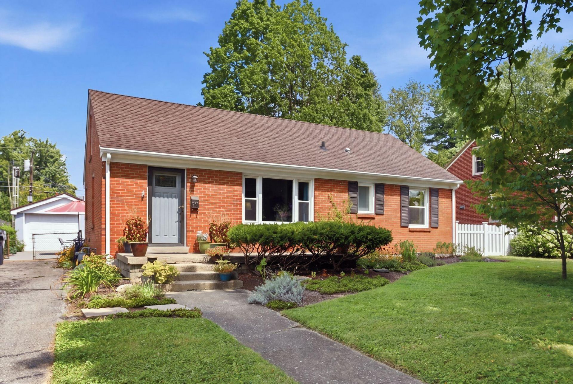 833 Furlong Drive, Lexington, KY 40504 Main Photo