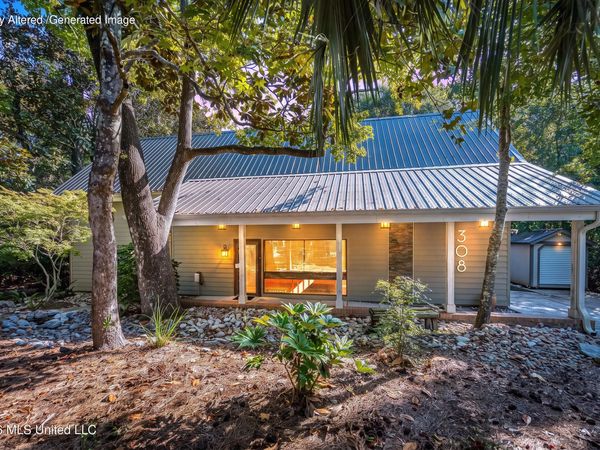308 Lovers Lane, Ocean Springs, MS 39564