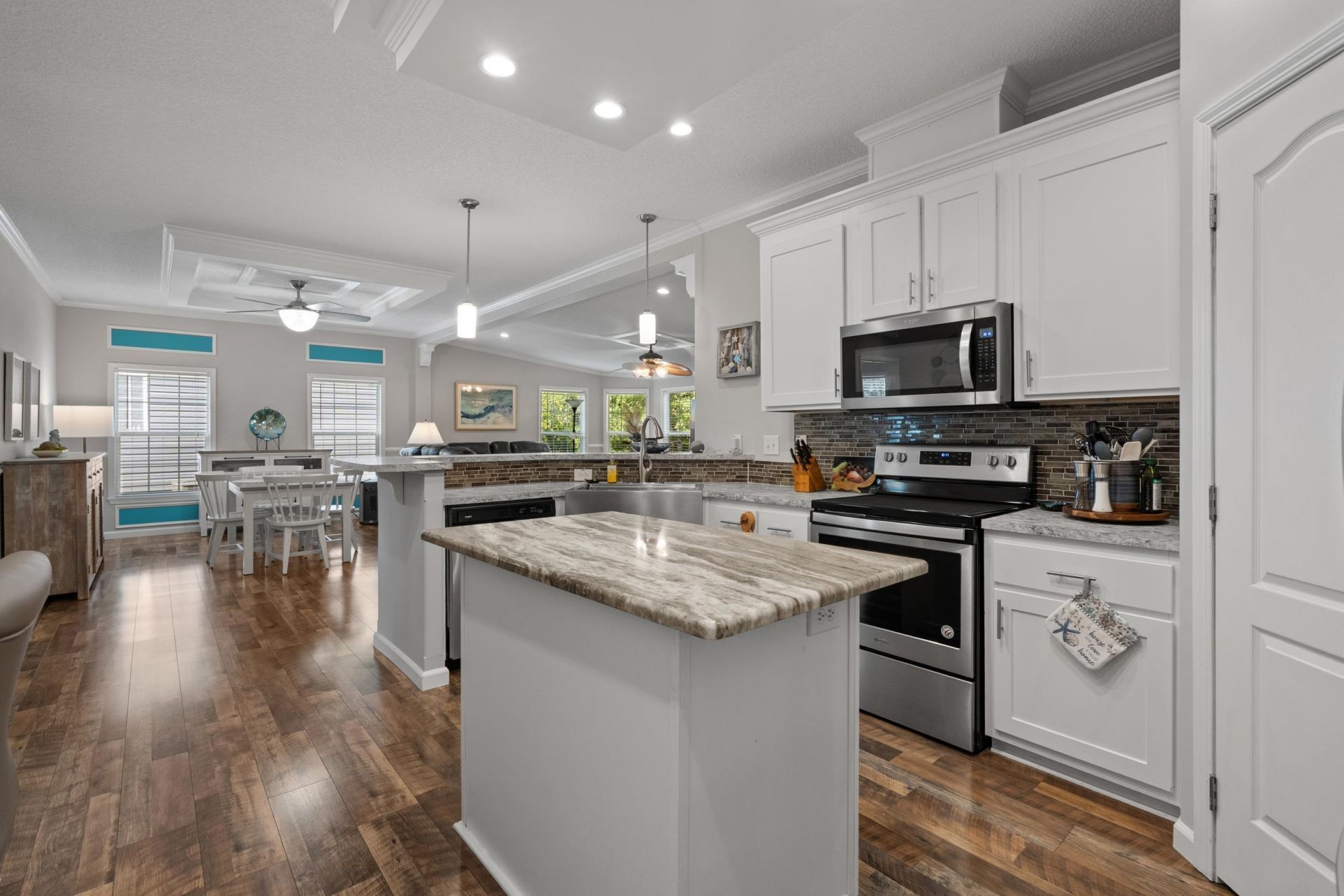 1792 Fairbanks Dr. Photo 18