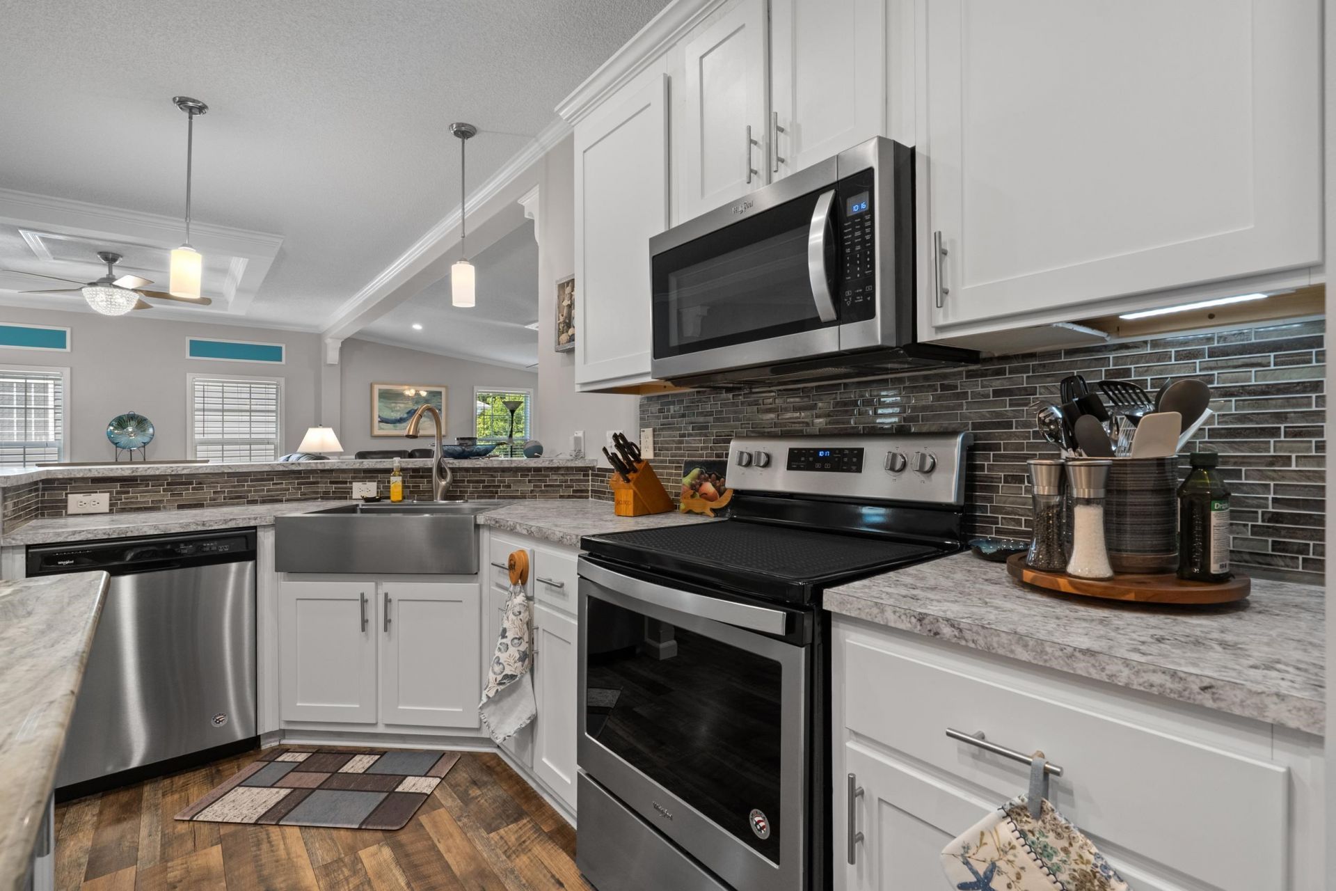 1792 Fairbanks Dr. Photo 19