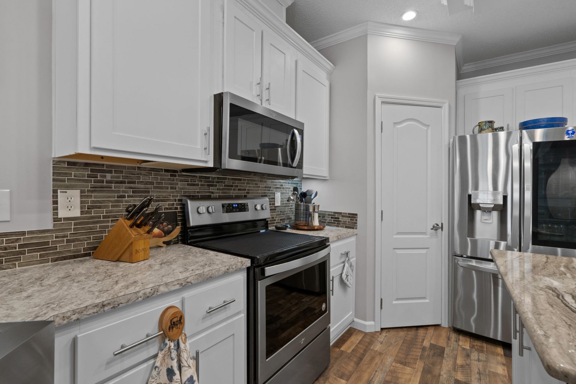 1792 Fairbanks Dr. Photo 21