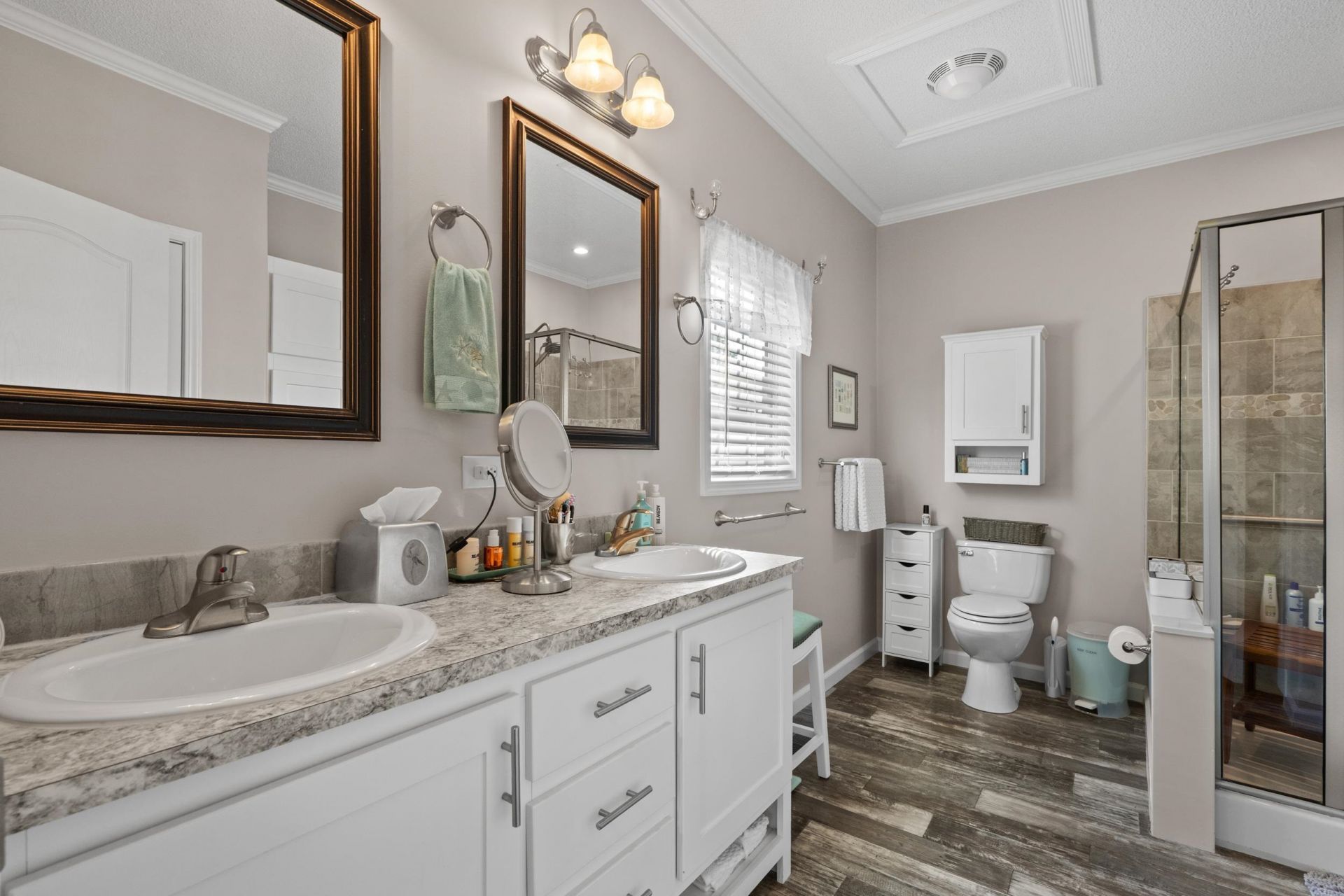 1792 Fairbanks Dr. Photo 24