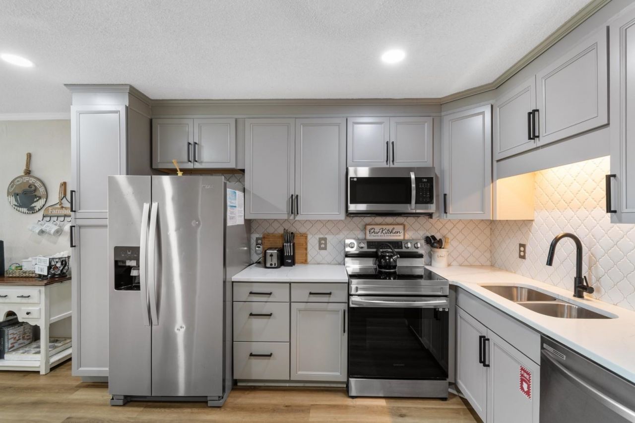 5601 N Ocean Blvd. Photo 7