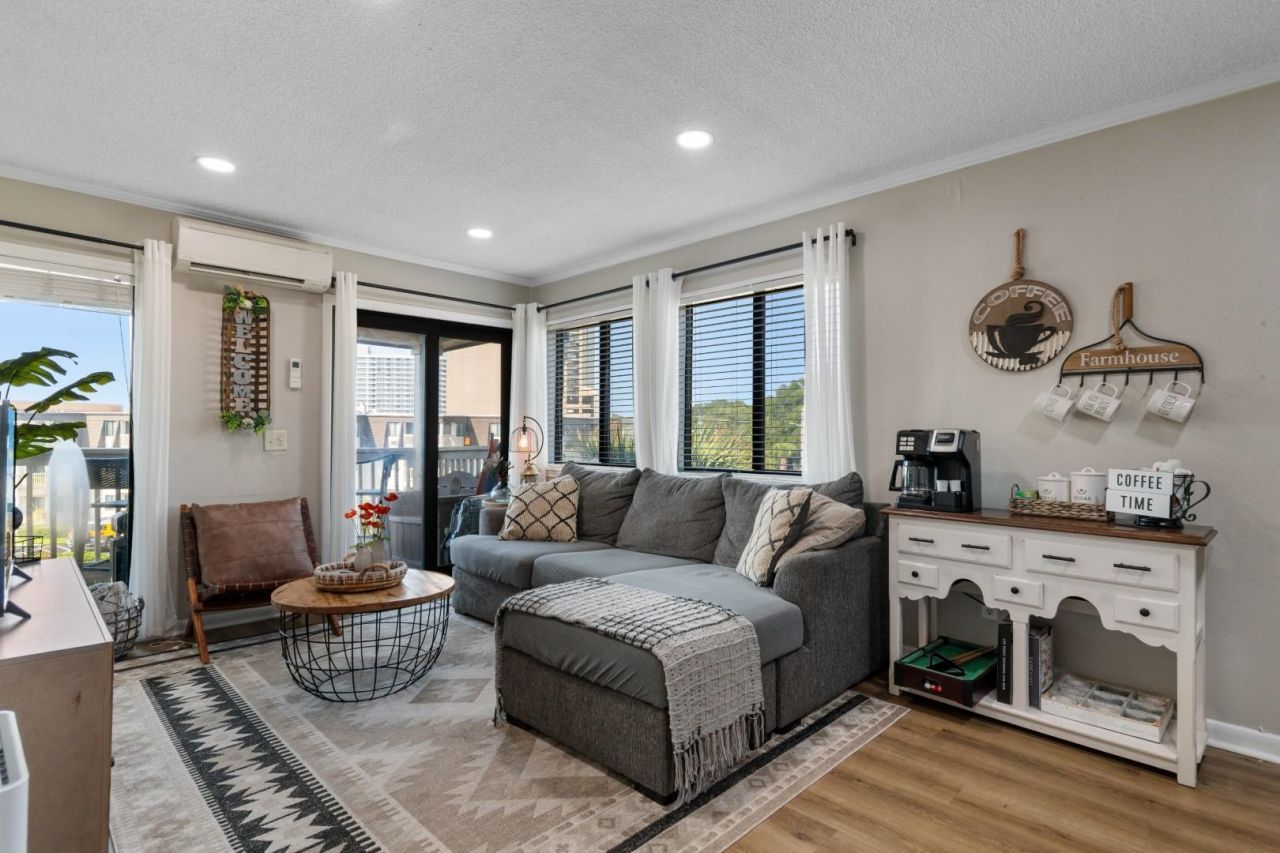 5601 N Ocean Blvd. Photo 8