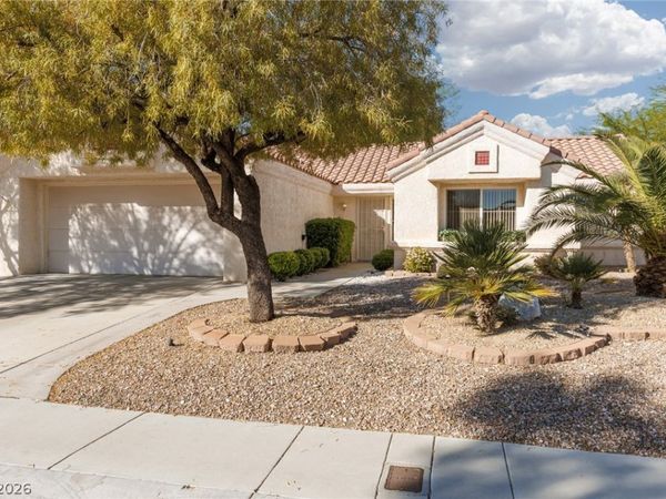 2409 Desert Sands Drive , Las Vegas, NV 89134