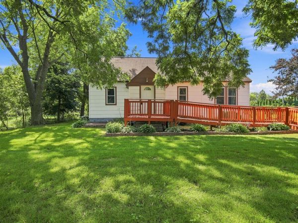 56571 220th Street , Austin, MN 55912
