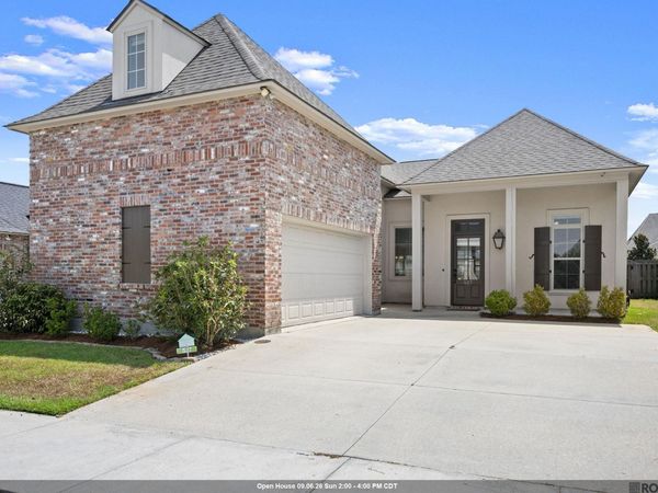 527 Warbler Crossing Ave, Baton Rouge, LA 70810