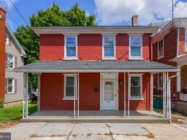 121 W PENN AVENUE, WERNERSVILLE, PA 19565
