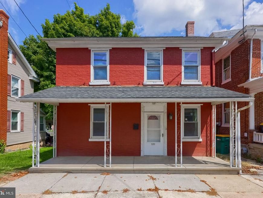 121 W Penn Avenue, Wernersville, PA 19565 Main Photo