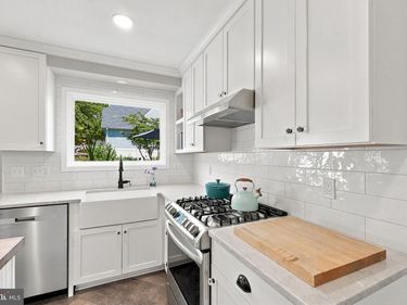 241 BREEZEWOOD DRIVE, WARRENTON, VA 20186