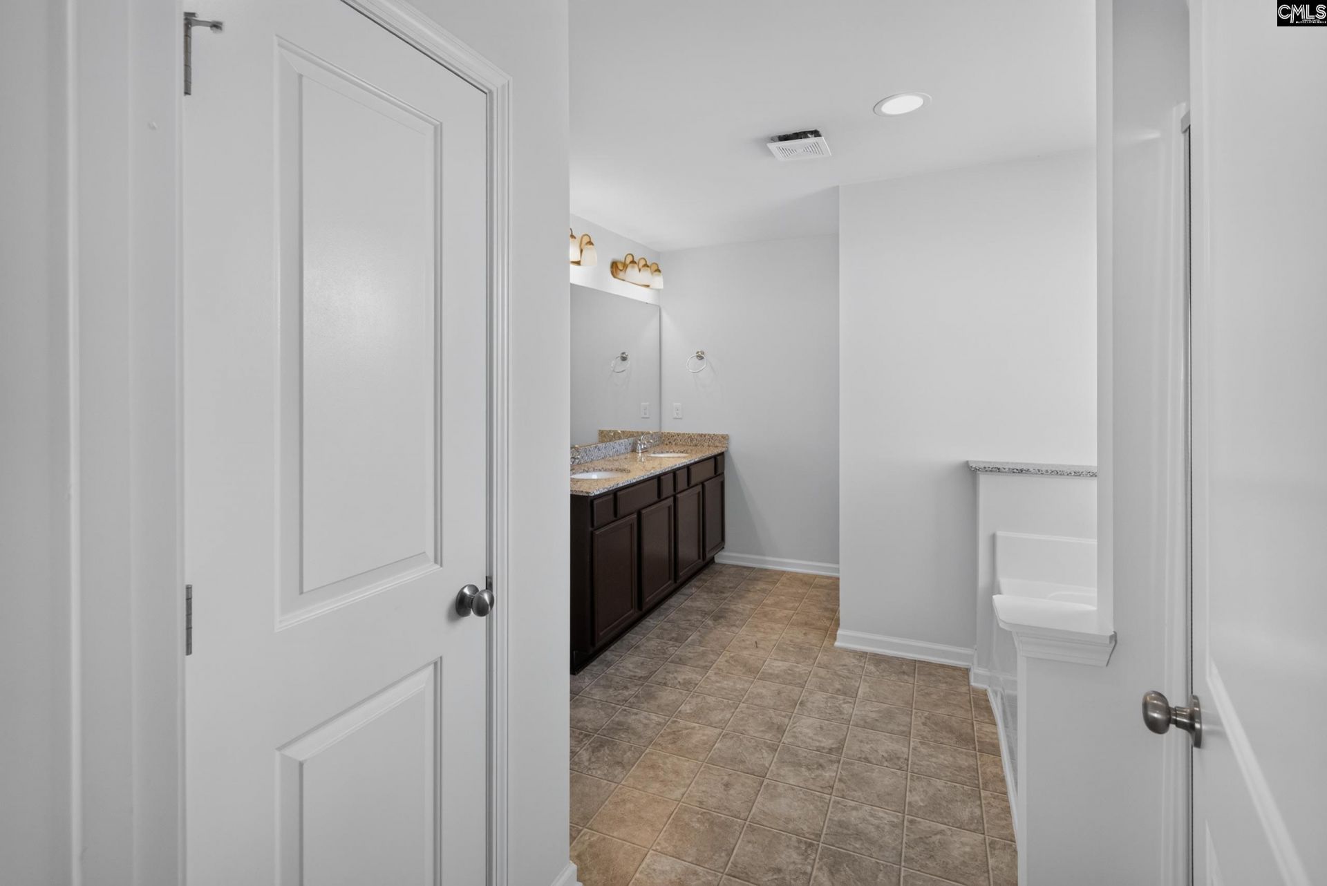 247 Ashewicke Drive  Photo 35