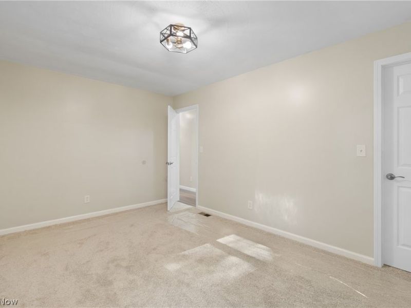 1075 NE River Road, Lake Milton, OH 44429 Photo 15