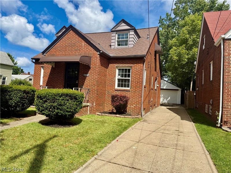 19807 Kewanee Avenue, Cleveland, OH 44119 Photo 2