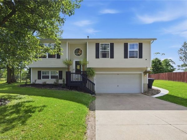 1065 Wadsworth Road , Medina, OH 44256