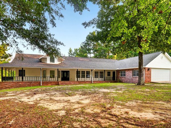 416 W Lamar Ave., Poplarville, MS 39470