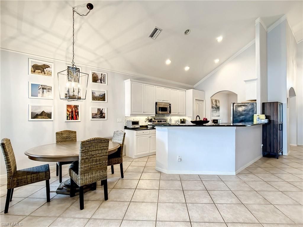 8359 Laurel Lakes Blvd, Naples, FL 34119 Photo