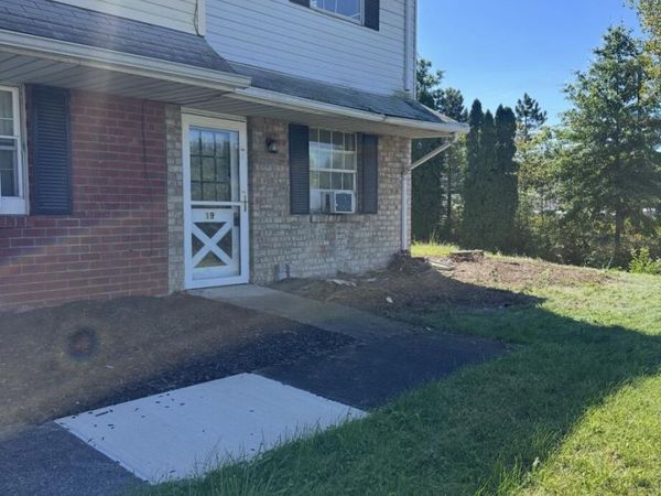 19 Lehigh Court, Wilkes-Barre Twp, PA 18702