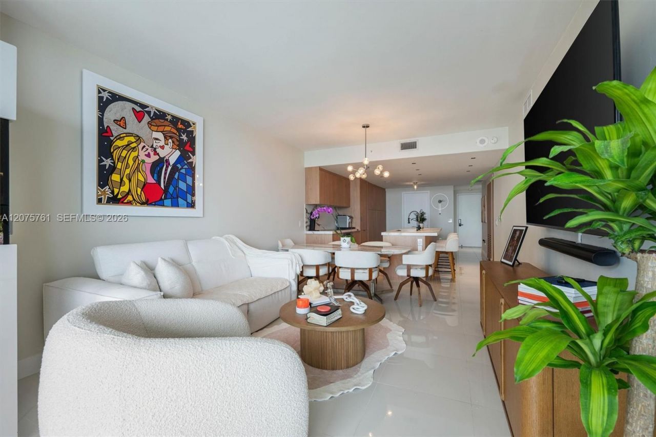 650 NE 32nd St , Unit 1203, Miami, FL 33137 Photo