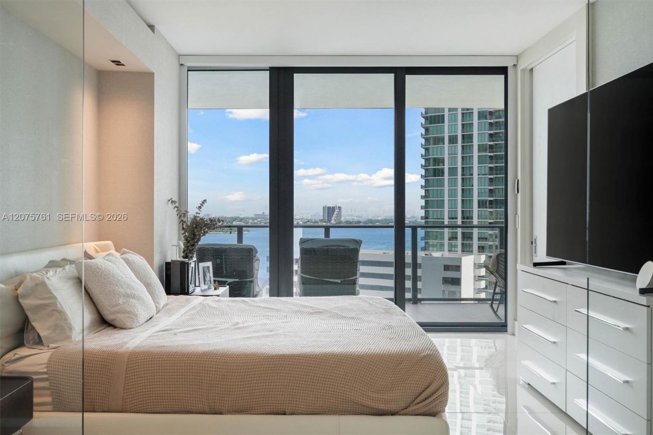 650 NE 32nd St , Unit 1203, Miami, FL 33137 Photo