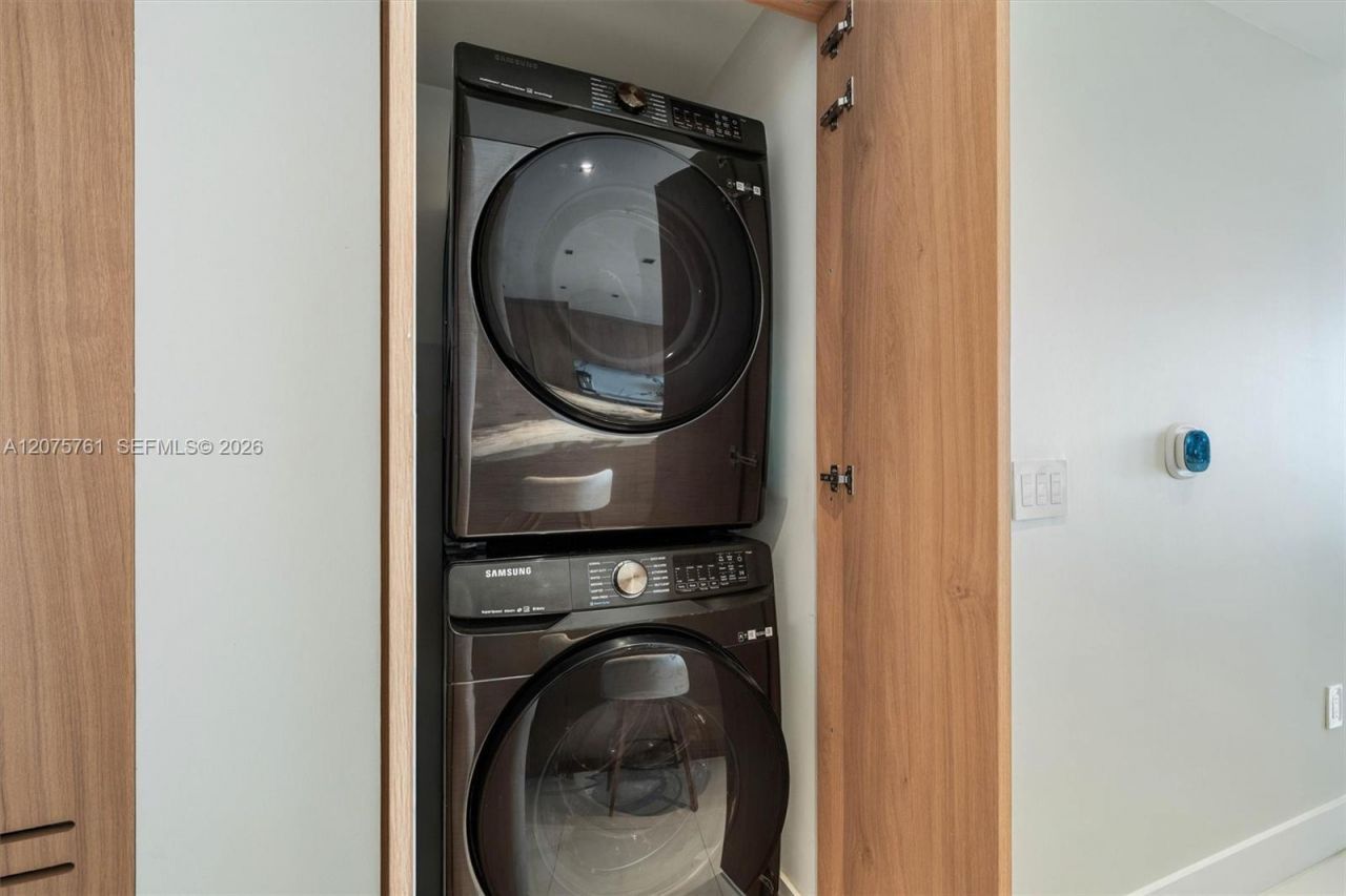 650 NE 32nd St , Unit 1203, Miami, FL 33137 Photo