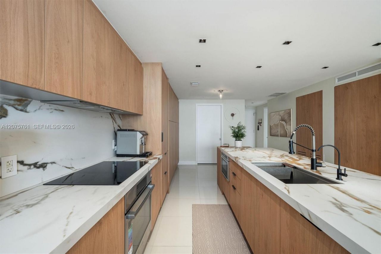 650 NE 32nd St , Unit 1203, Miami, FL 33137 Photo