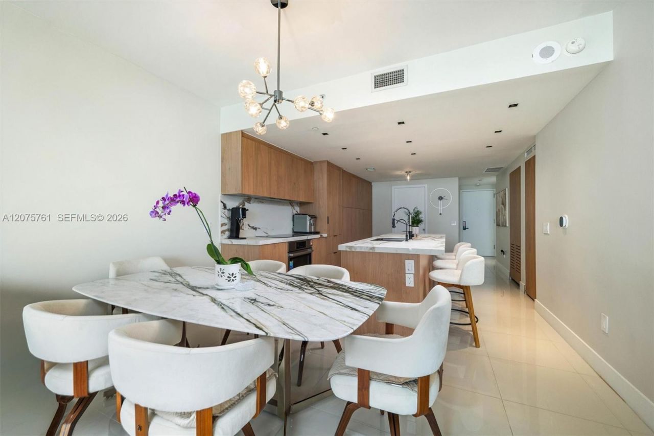 650 NE 32nd St , Unit 1203, Miami, FL 33137 Photo