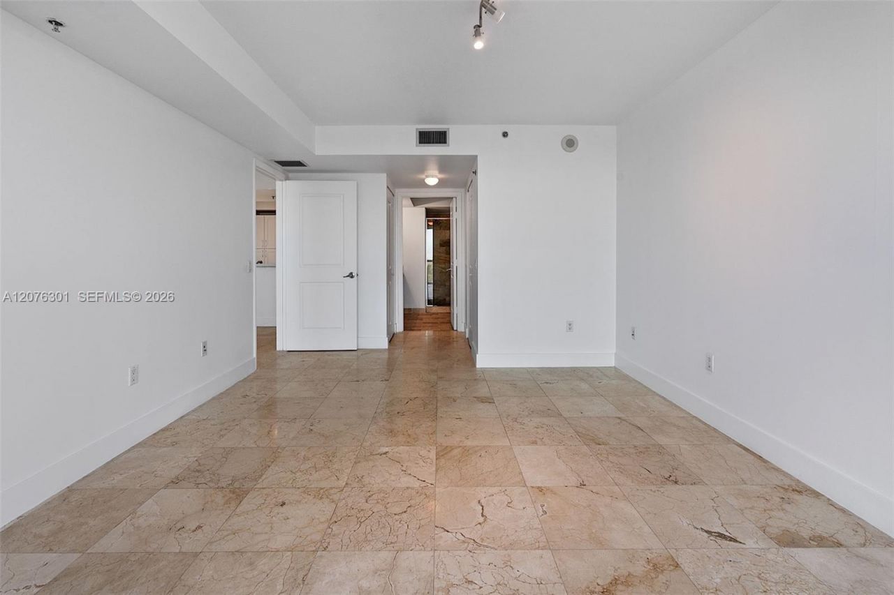 2641 N Flamingo Rd , Unit 2205N, Sunrise, FL 33323 Photo