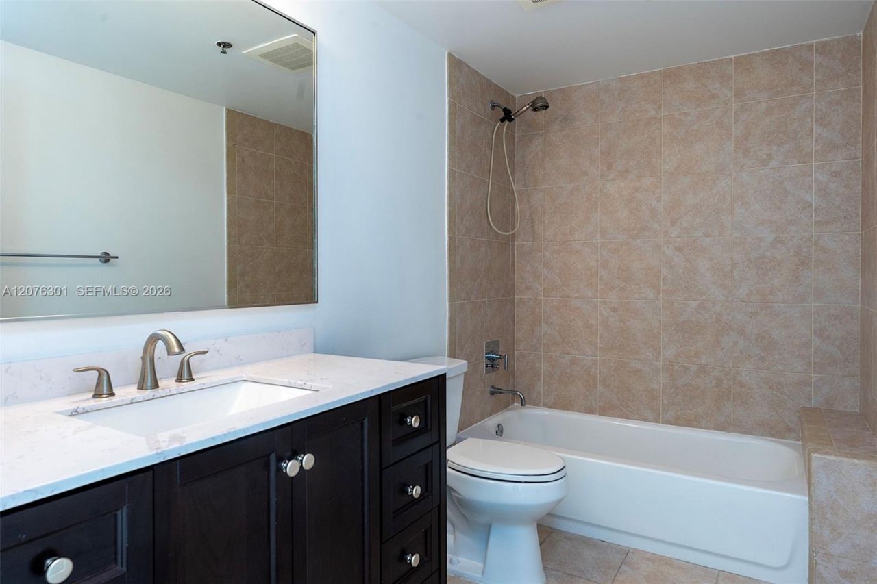 2641 N Flamingo Rd , Unit 2205N, Sunrise, FL 33323 Photo