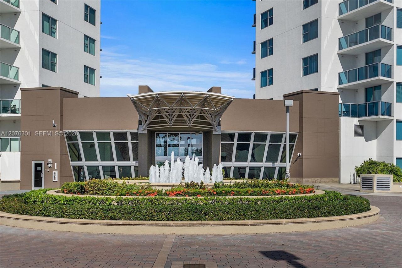 2641 N Flamingo Rd , Unit 2205N, Sunrise, FL 33323 Photo