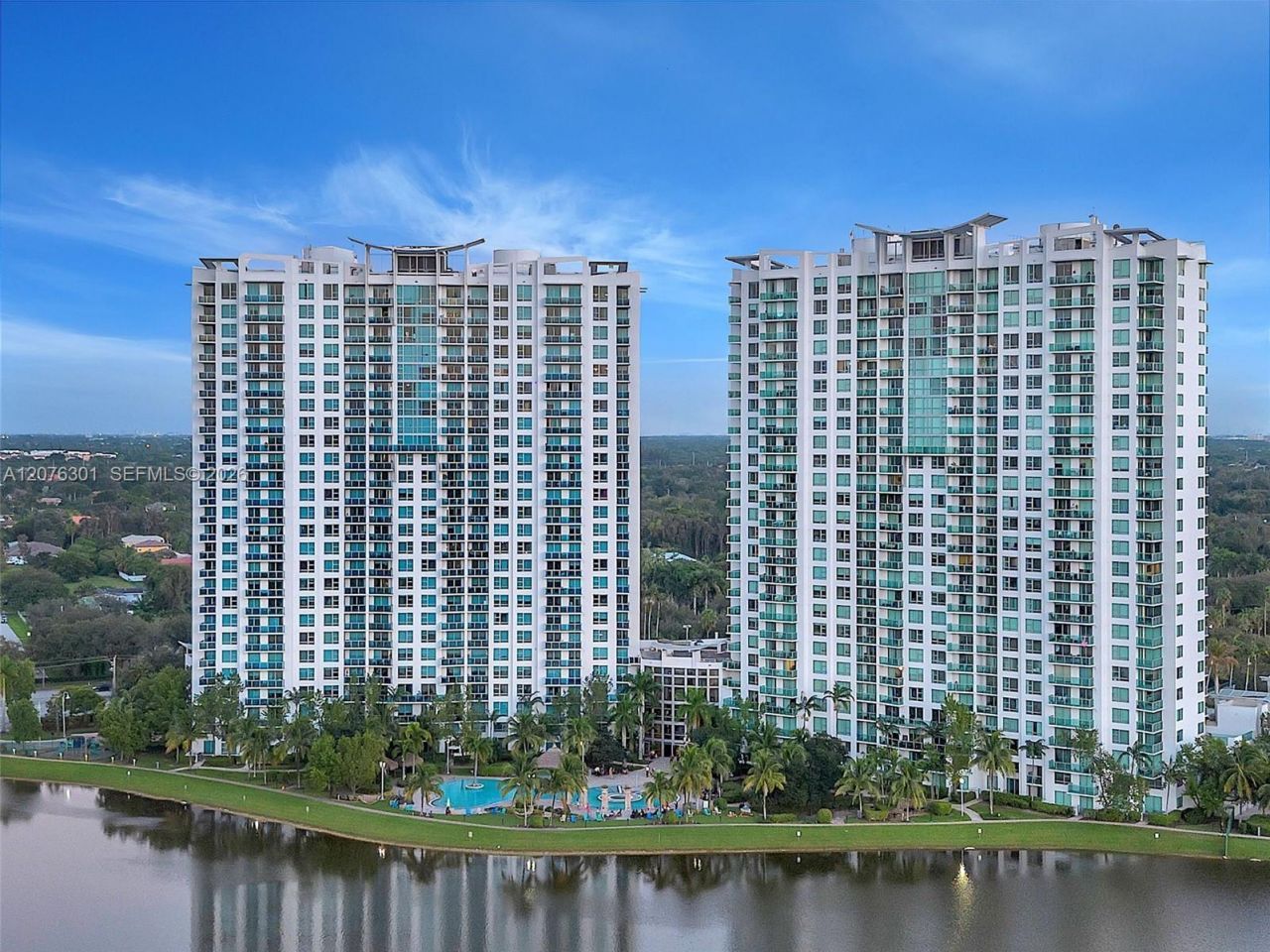 2641 N Flamingo Rd , Unit 2205N, Sunrise, FL 33323 Photo