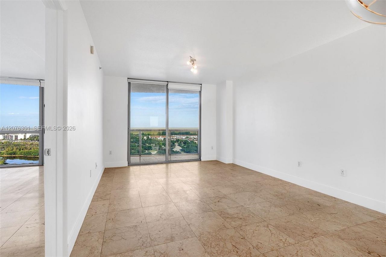 2641 N Flamingo Rd , Unit 2205N, Sunrise, FL 33323 Photo