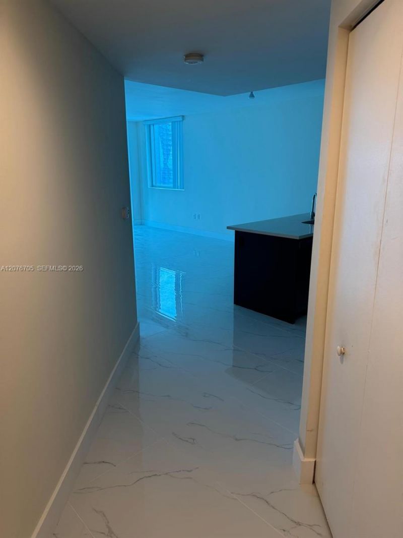 500 Brickell Ave , Unit 3210, Miami, FL 33131 Photo