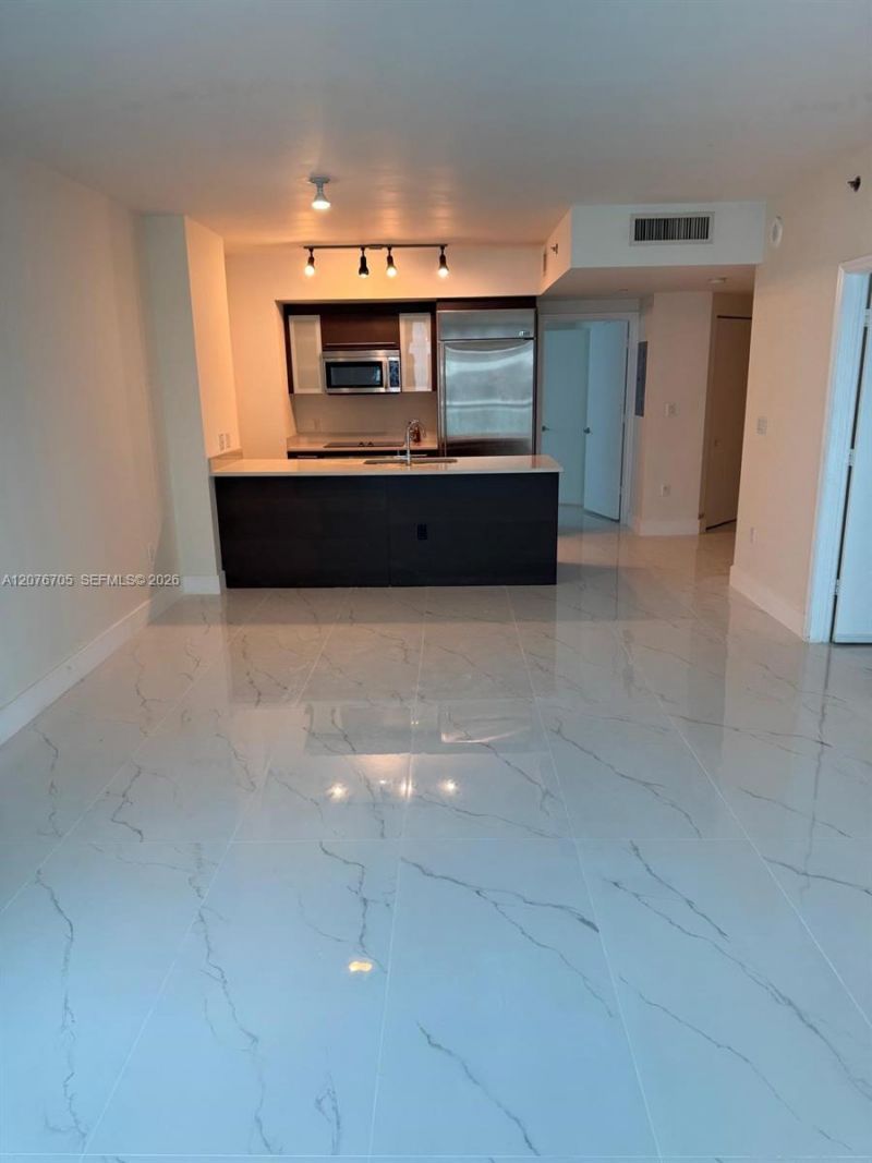 500 Brickell Ave , Unit 3210, Miami, FL 33131 Photo