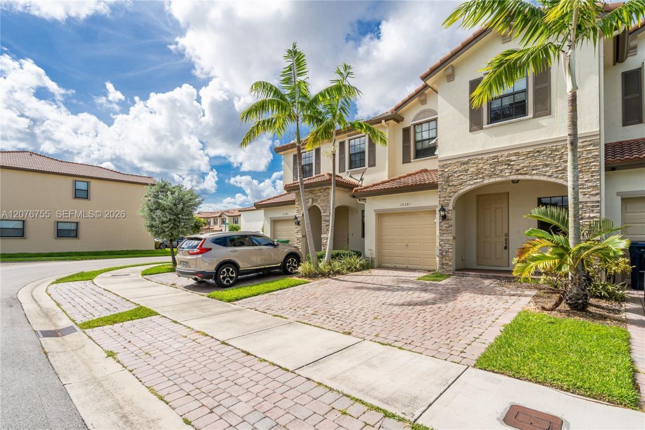 15381 SW 119th Ln, Unit 15381, Miami, FL 33196 Photo