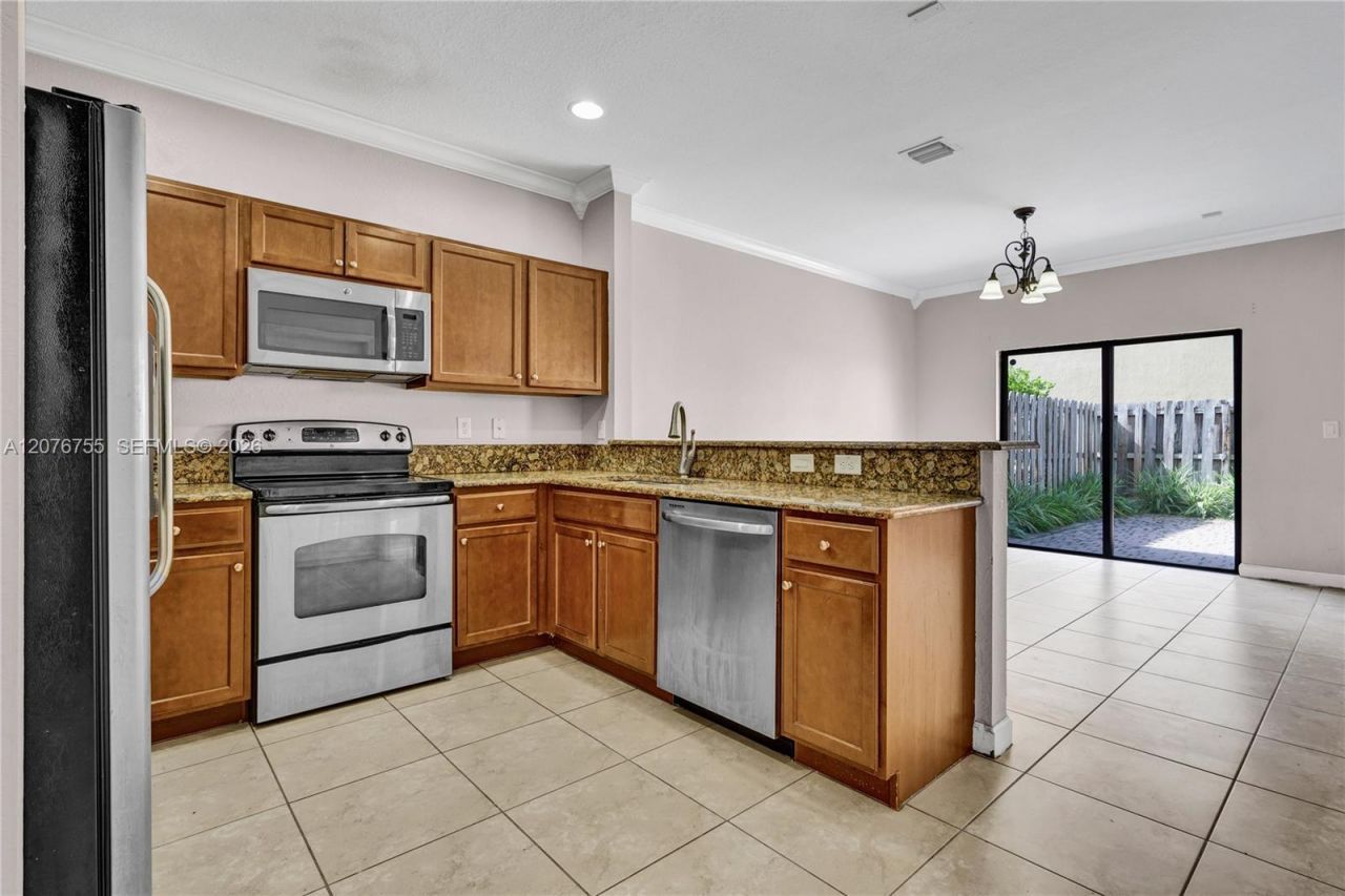 15381 SW 119th Ln, Unit 15381, Miami, FL 33196 Photo