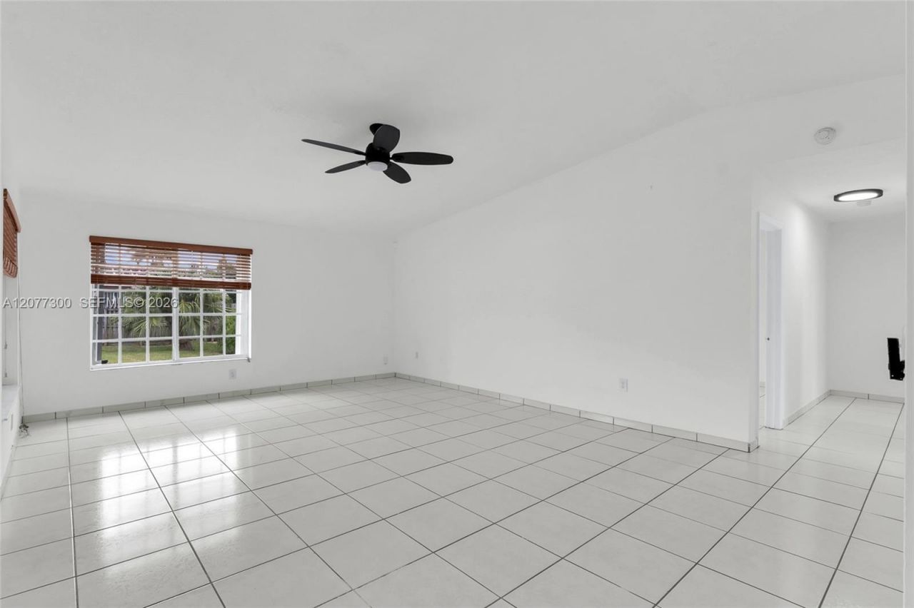 18600 SW 127th Pl , Miami, FL 33177 Photo