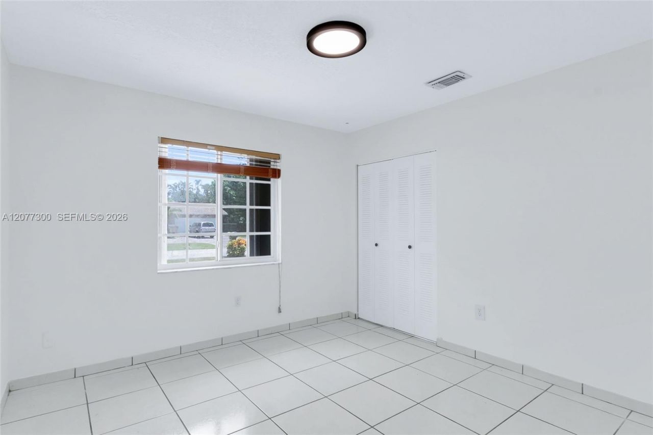 18600 SW 127th Pl , Miami, FL 33177 Photo