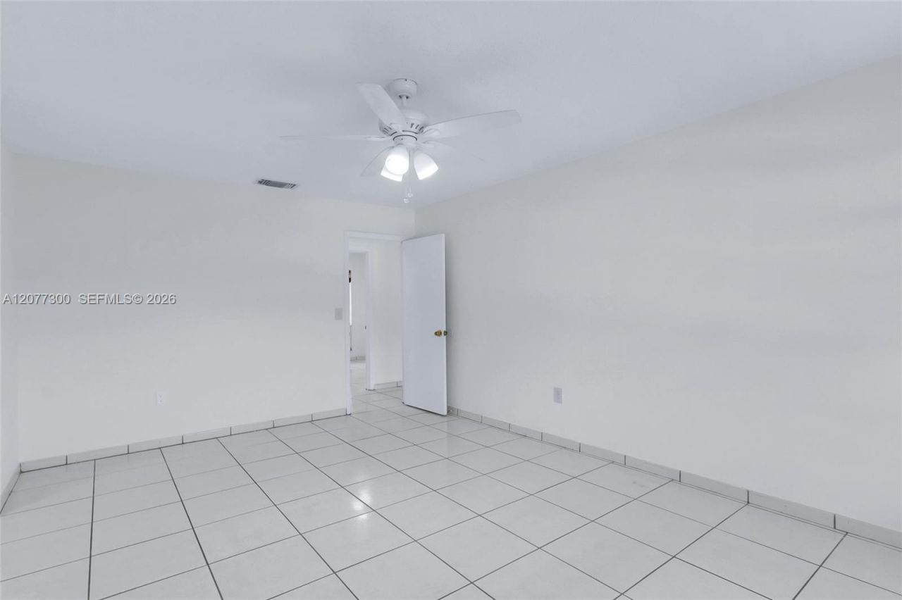 18600 SW 127th Pl , Miami, FL 33177 Photo